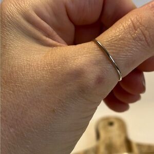 STERLING SILVER DAINTY BAND MIDI THUMB RING